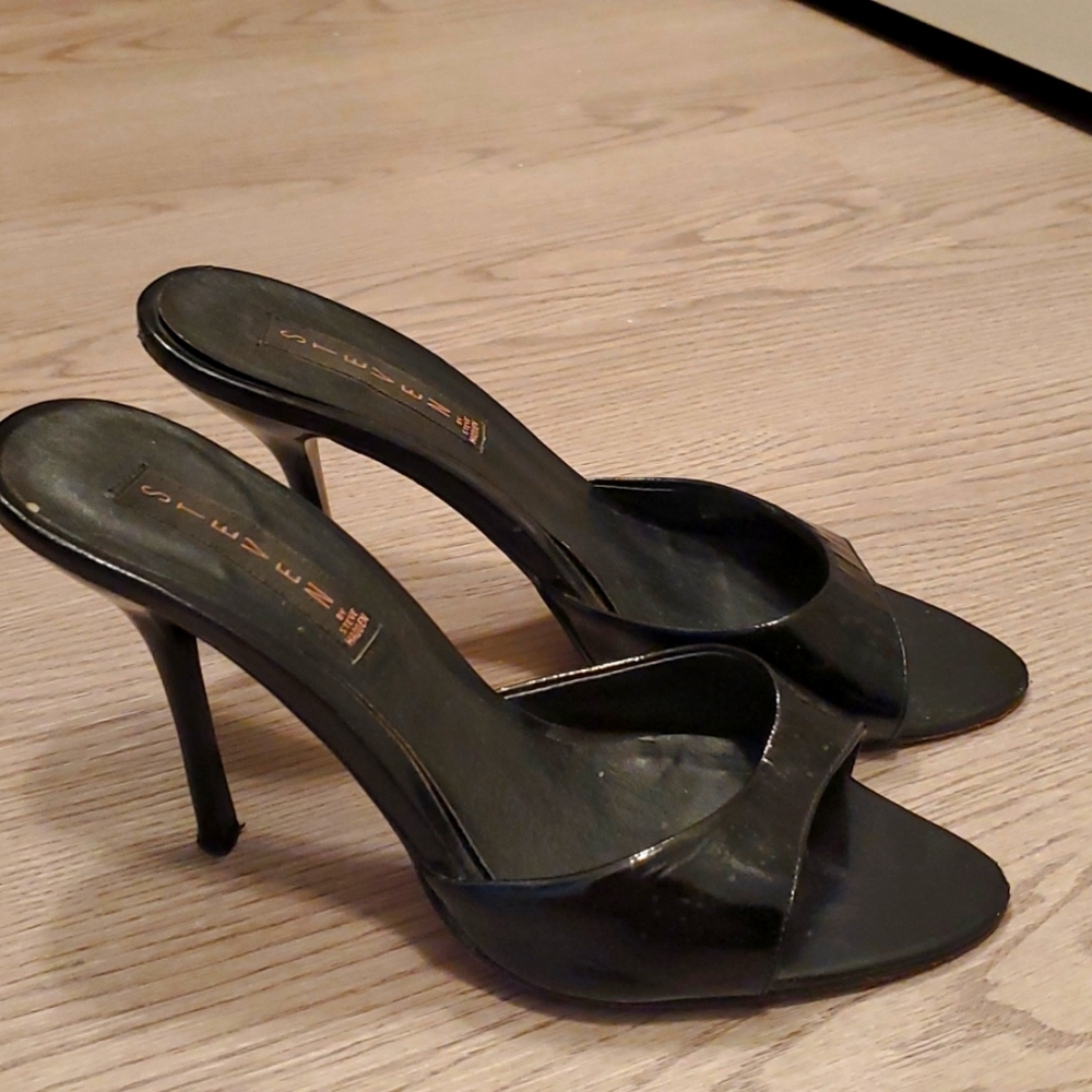 Black Steve Madden slip on heels